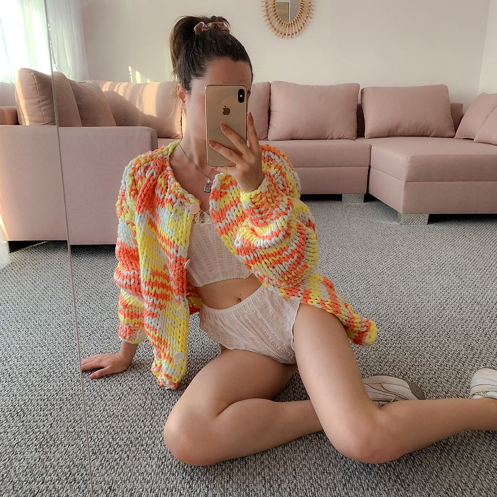 Thumbnail: Retro white set