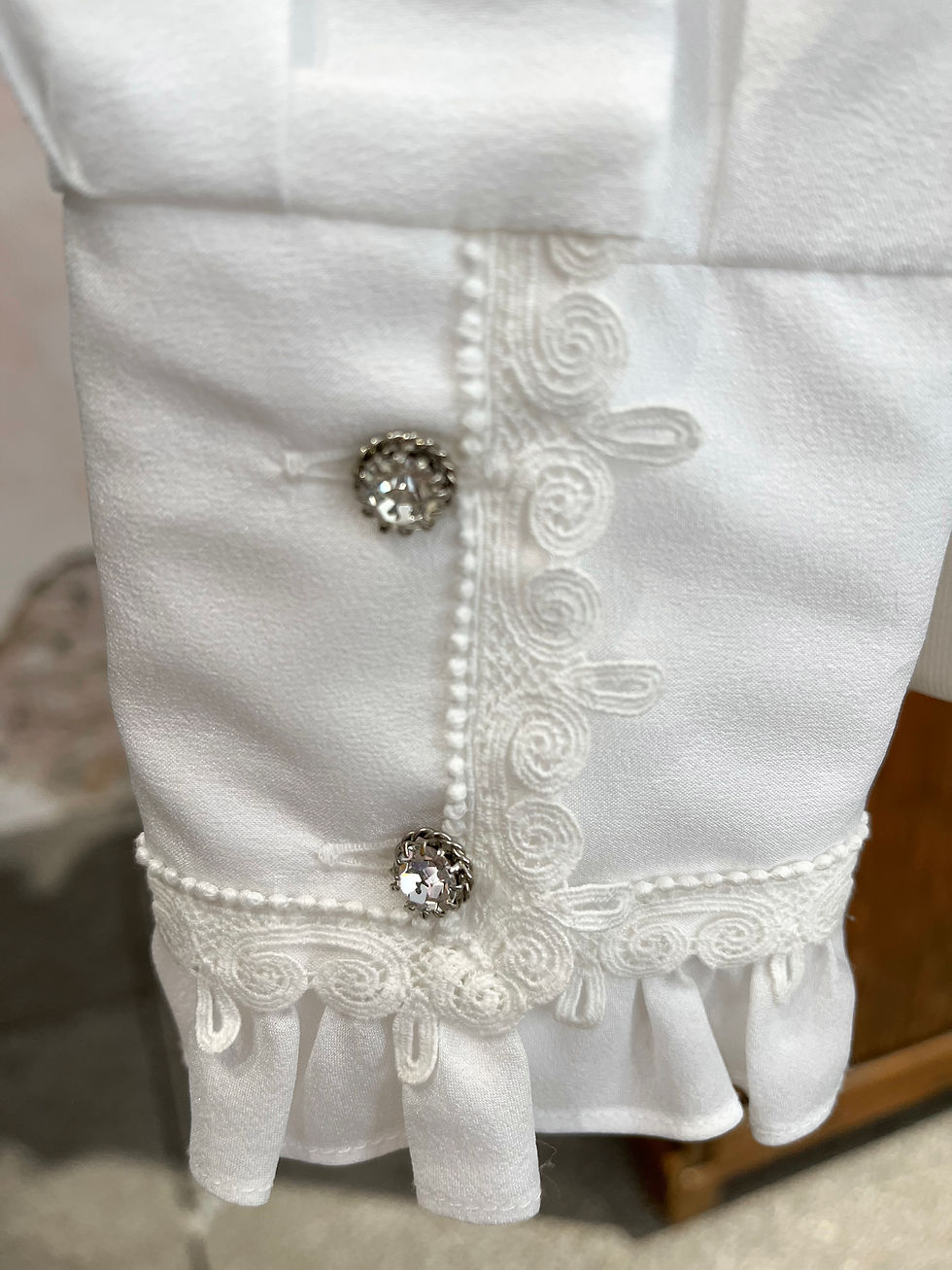 Thumbnail: classy white vintage - M