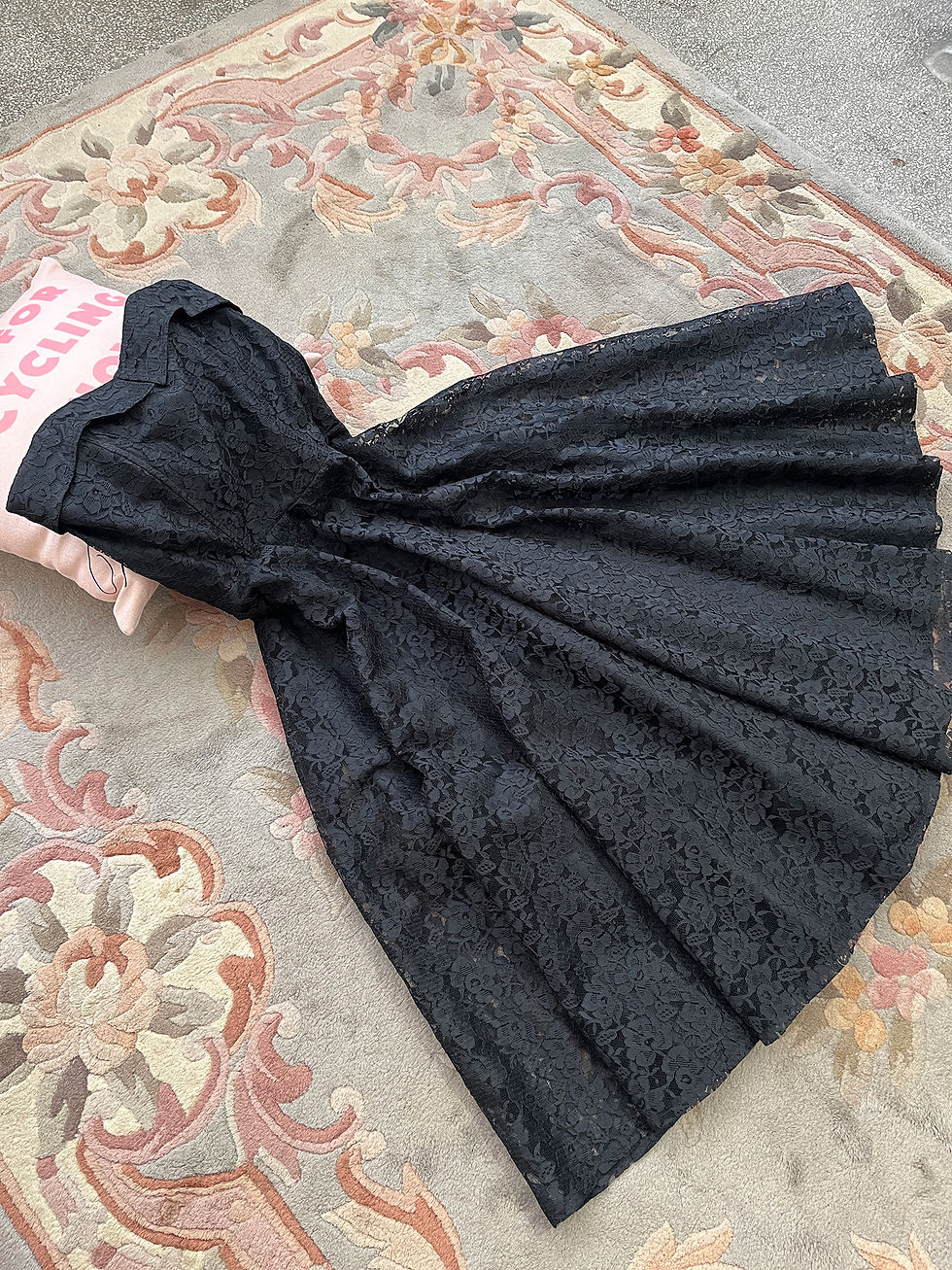 Thumbnail: Lace retro dress 42