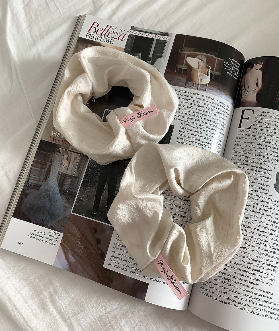 Thumbnail: raw silk scrunchie - Crema champagne