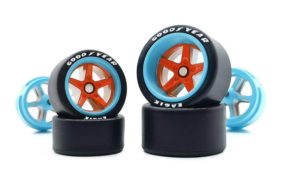 Staggered Advan V2 - 11mm / 13mm - Orange + Blue Lip Lettered Tire Short Axle