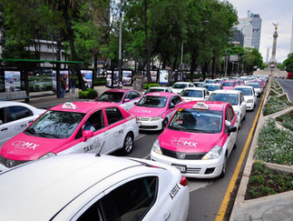 ¿Manejas un taxi o Uber?. El gobierno de CDMX presentó nuevas medidas para tramitar licencia y revIs