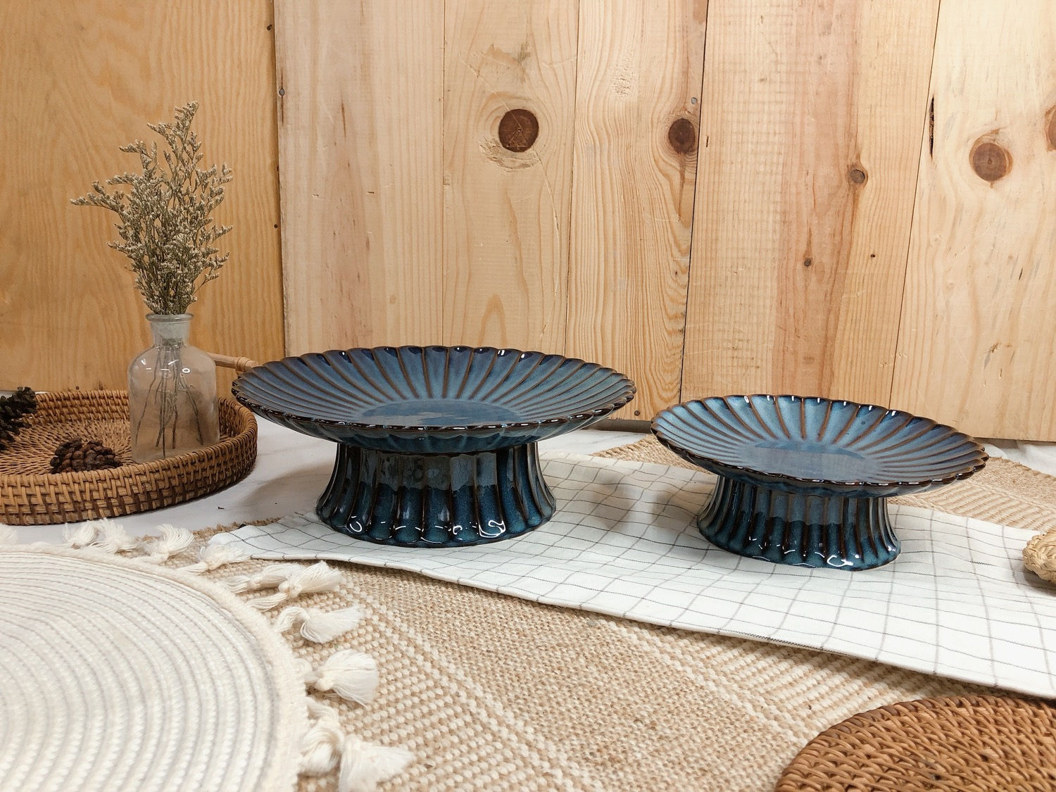 Scallop x blue | Cake stand (2 sizes)