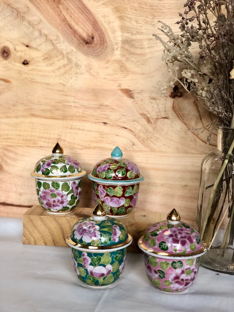 Thumbnail: Peranakan inspired ware with lid (4colours)