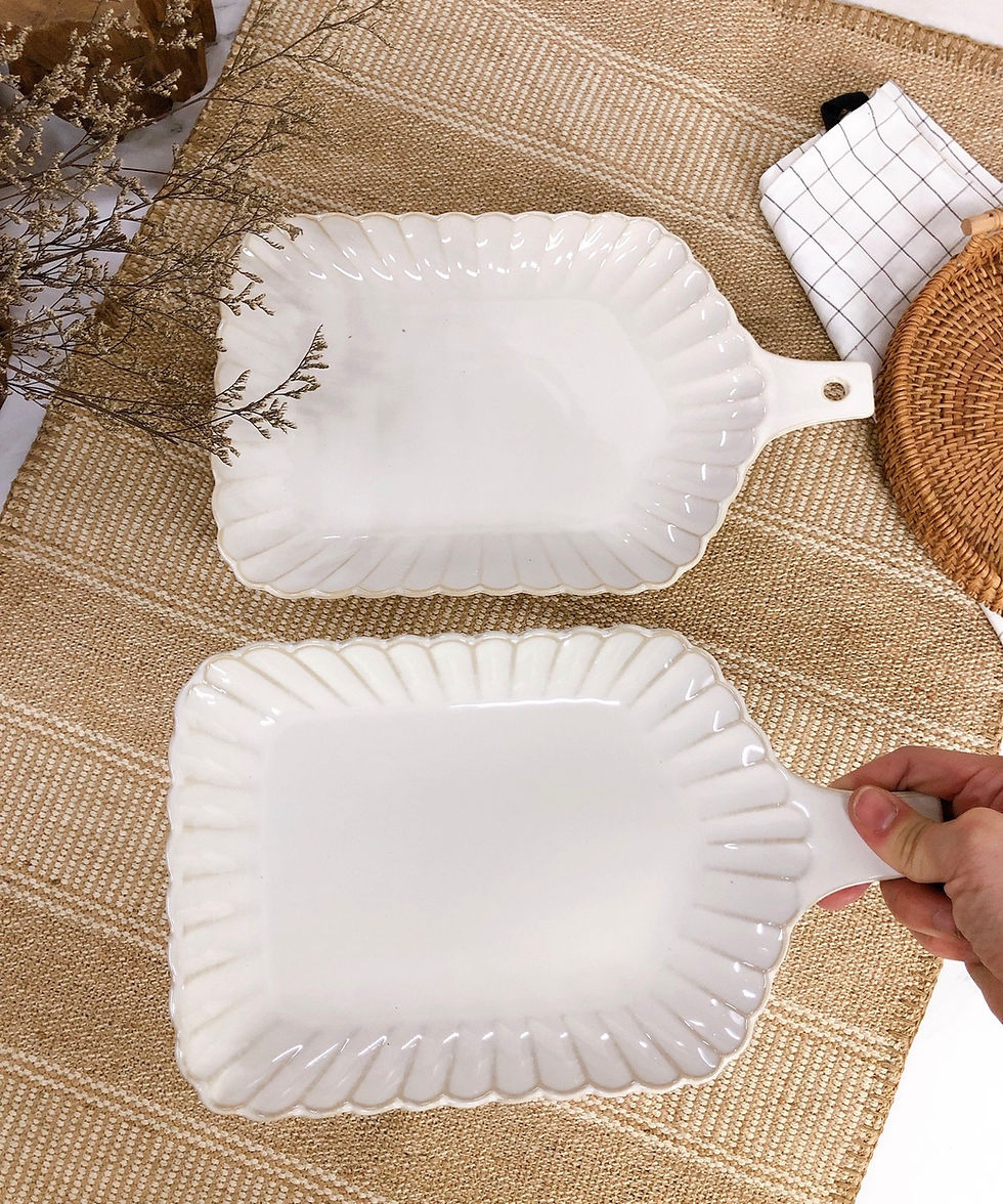 Thumbnail: Scallop x white | Tray with handle (2 sizes)
