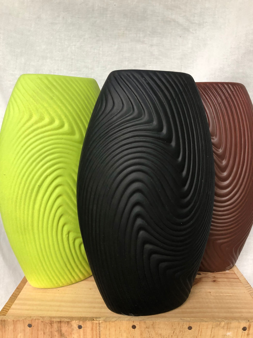 Thumbnail: Oval shape carved vase (3 colours)