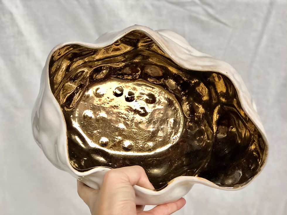Thumbnail: White & gold shallow pot (2 sizes)