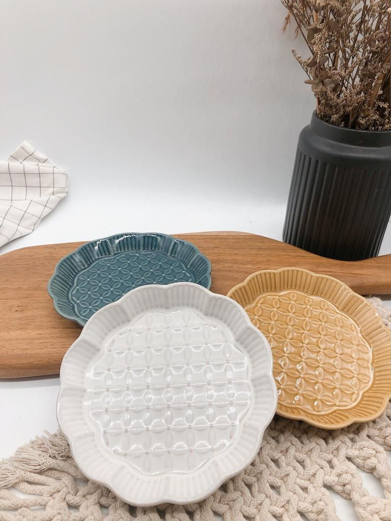 Thumbnail: Blossom | Small plate (3 colours)