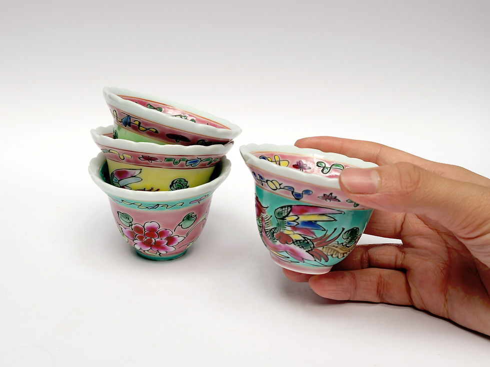 Thumbnail: Peranakan teacup (2 sizes x 2 design , phoenix , full peony )
