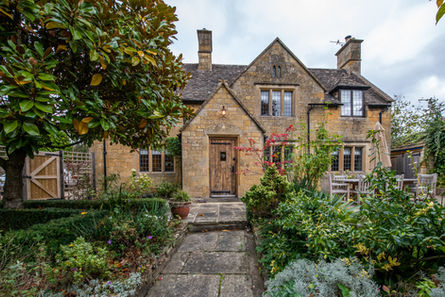 exterior shot of a cottage in Cotswold