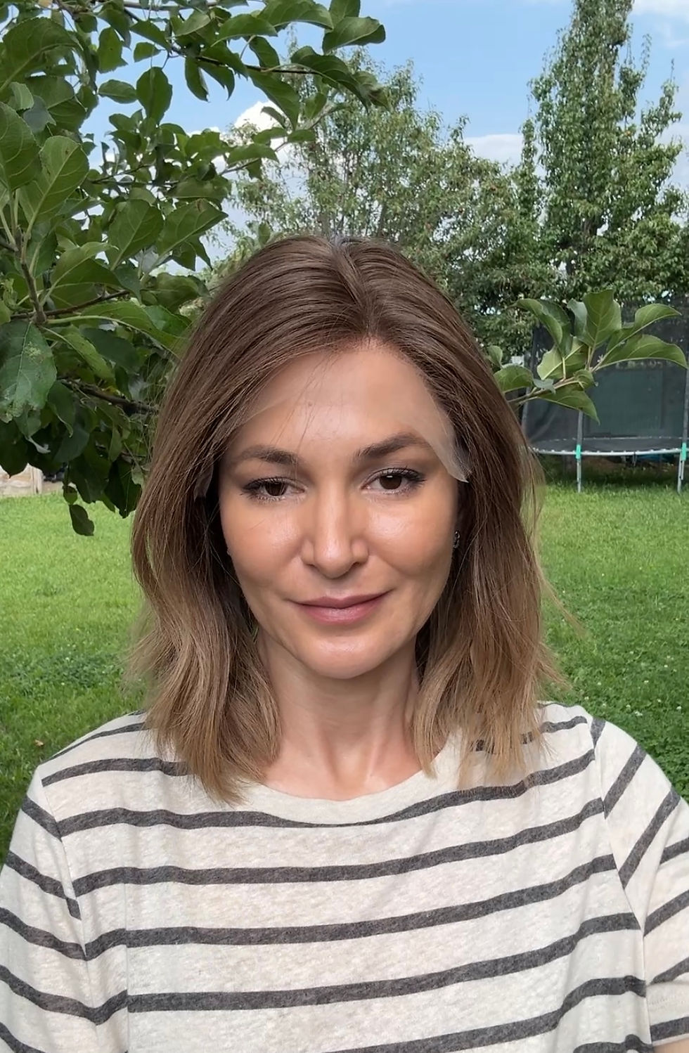 Thumbnail: Kate 14" (S) lace top wig
