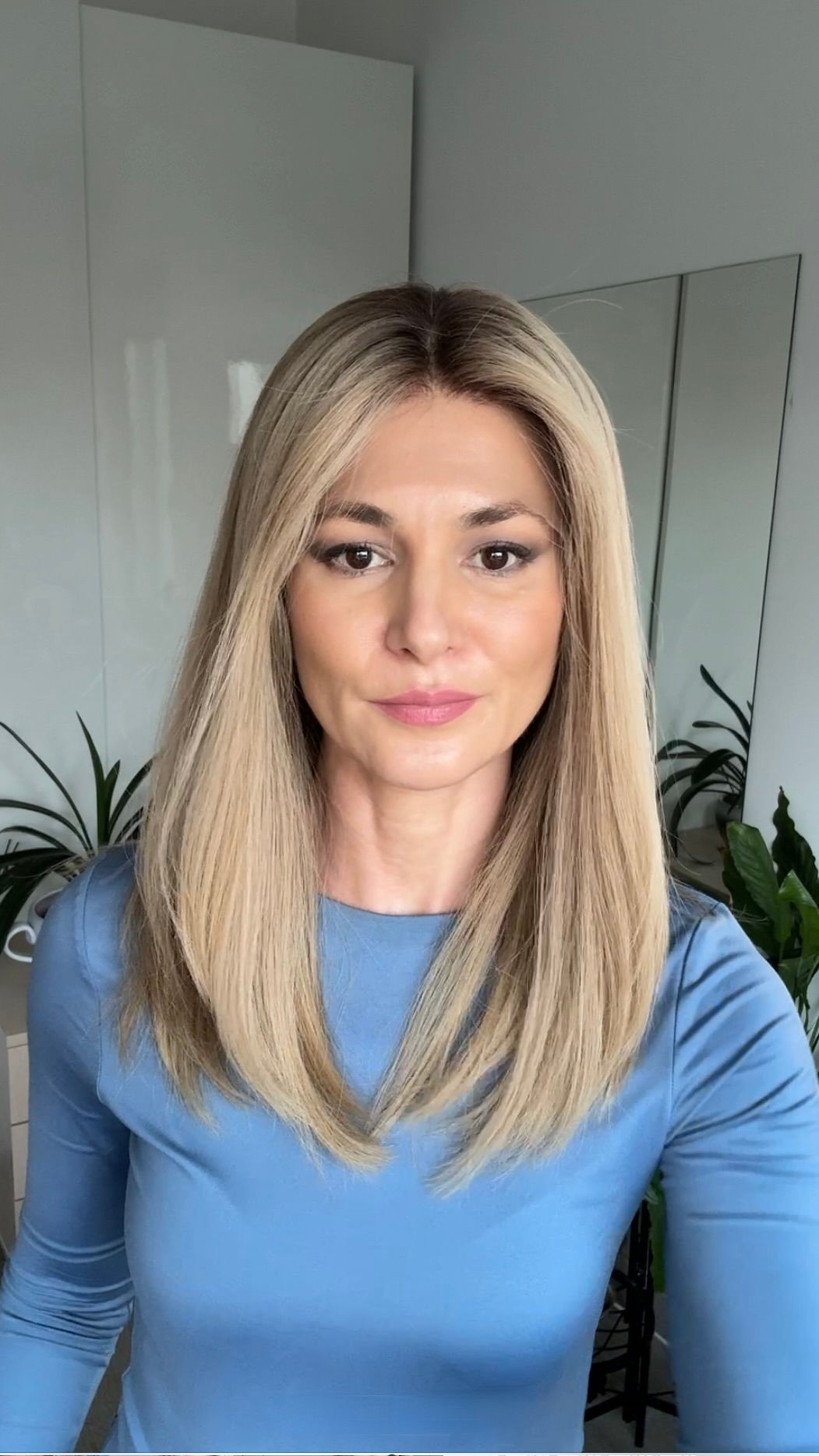 Roxana 18" (S) lace top wig - Reserved for Daria