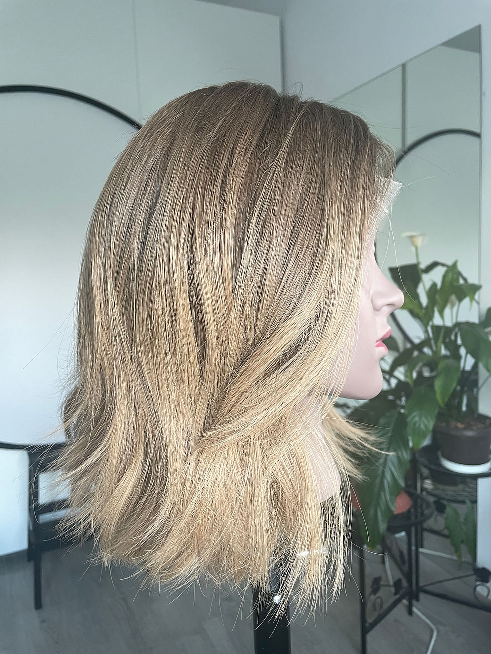 Thumbnail: Kate 14" (S) lace top wig
