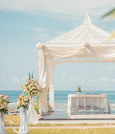 Décoration de mariage en bord de mer