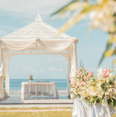 Beach wedding altar