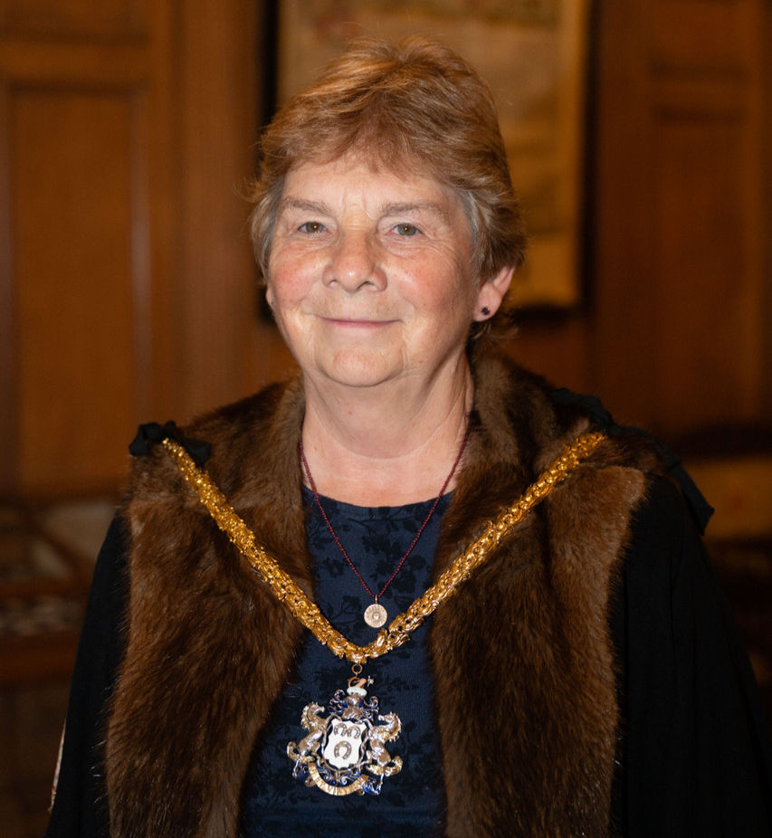 Dr Lydia Brown_001_edited.jpg