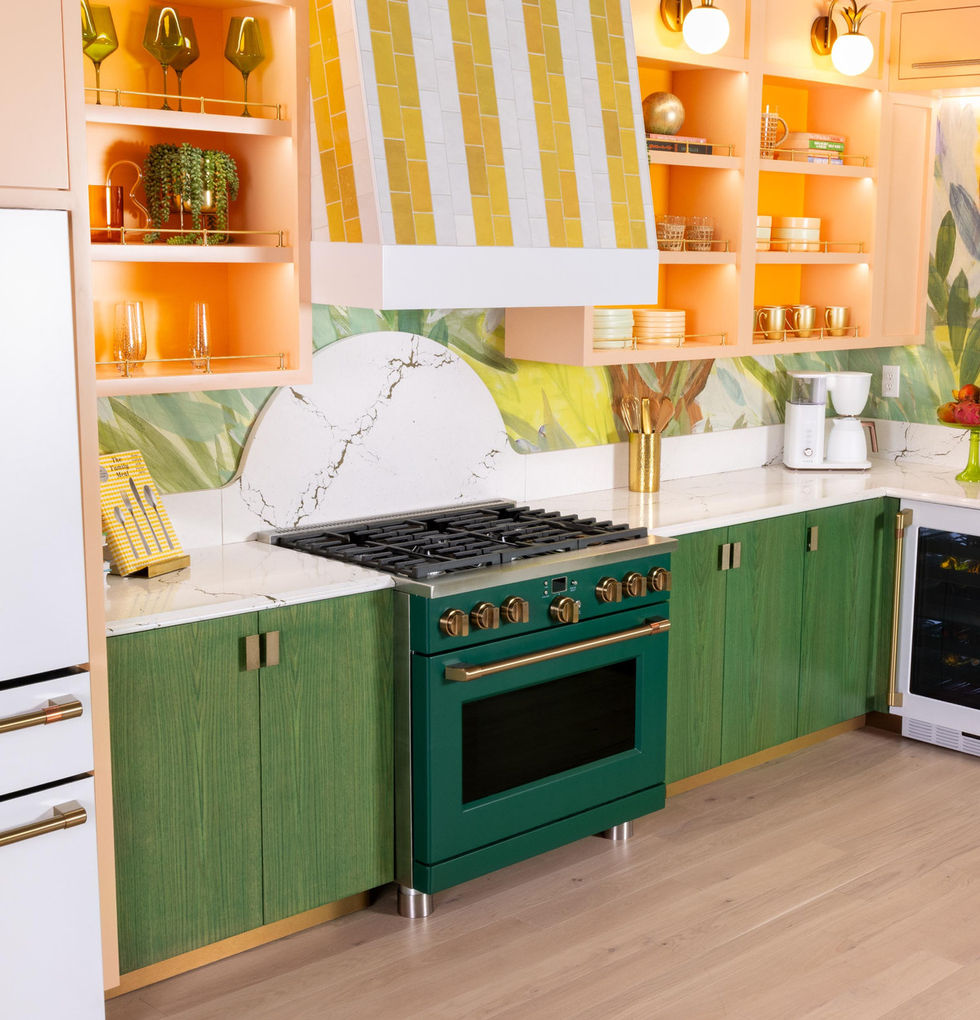 Commercial-Style Range photo