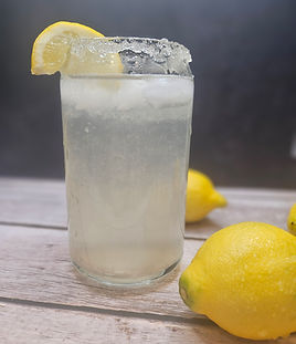 There’s nothing quite like a glass of cold, homemade lemonade — tangy, sweet, and incredibly refreshing. This classic version is made with just a few ingredients and comes together in minutes. It’s endlessly adaptable, whether you like it more tart, more sweet, or infused with fresh herbs or fruit.
Get your kids to put up a lemonade stand, which will surely get them the lemonade-experts reputation around the neighborhood! Pairs well with brunch or dinner, and you can even pack it in an insulated bottle for any hot day out of the house.