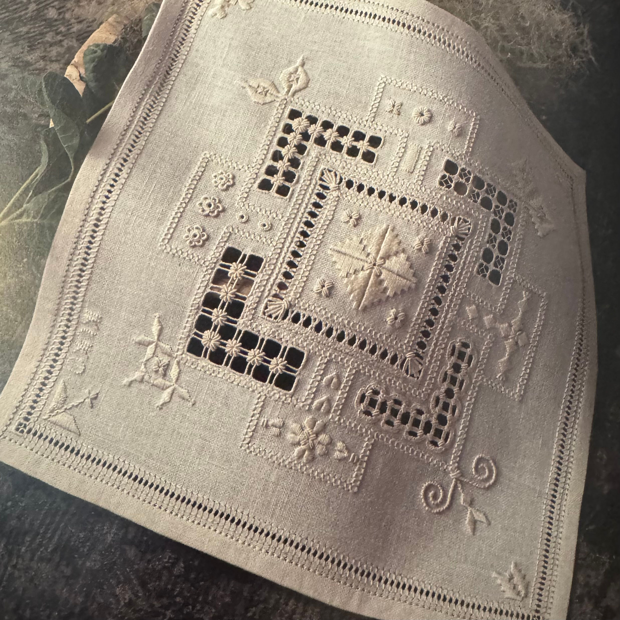 Punto Antico Material Kit with Pattern