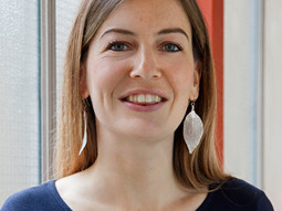 Episode 33. Sharing positive news creatively with Lucy Purdy