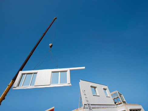 Processos construtivos industrializados com módulos pré-moldados