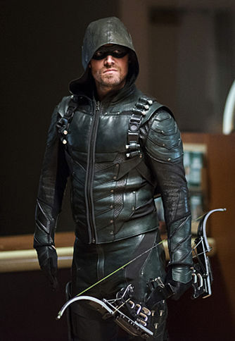 Arrow - Deve final após a 5ª temporada? Stephen Amell, EP Marc Guggenheim discutir