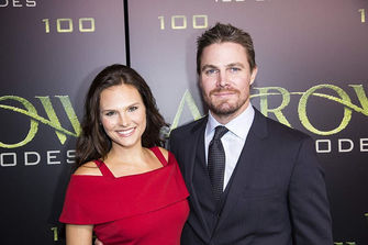 DC Crossover - Cassandra Jean Amell para jogar Nora Fries no crossover de DCTV deste ano!