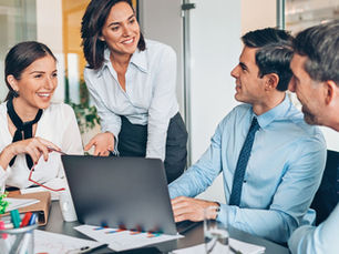 Leader creating clarity through open communication with their team