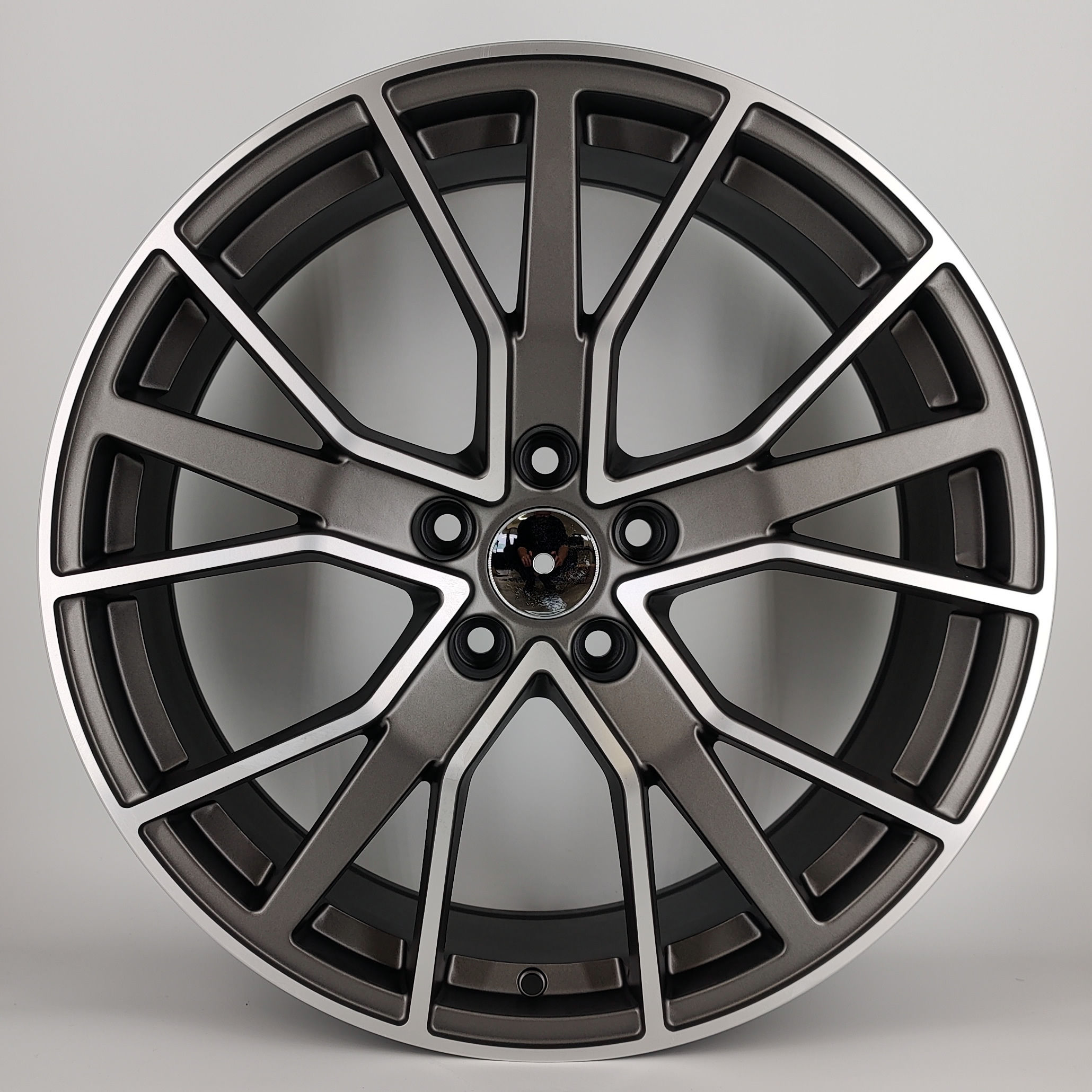 19″ Audi Rs6+ Satin Gunmetal Machined
