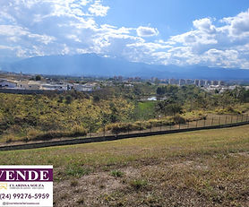 Vendo terreno com 385m² FB07  com vista pra serra no Condomínio Alphaville Resende , declive, na fase 2 por 350 mil 
OBS: possibilidade de comprar o FB06 ao lado
