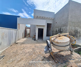 Vendo casa em construção com 3 quartos , sendo 1 suíte com closet e quintal no bairro Bela Vista em Resende por 380 mil