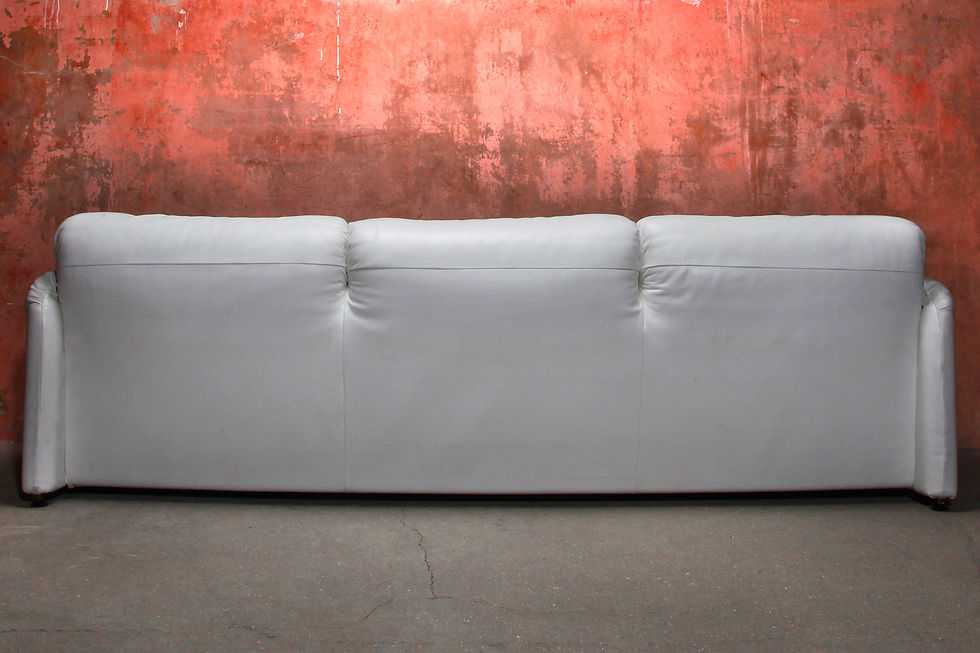 Thumbnail: Cassina Maralunga 3-Seat White Leather Sofa 675 Design By Vico Magistretti