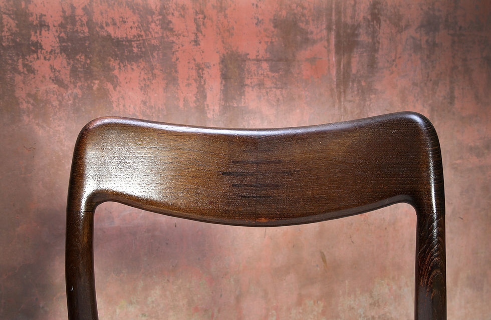 Thumbnail: Johannes Andersen for Uldum Møbelfabrik Dining set, Table With Five Chairs