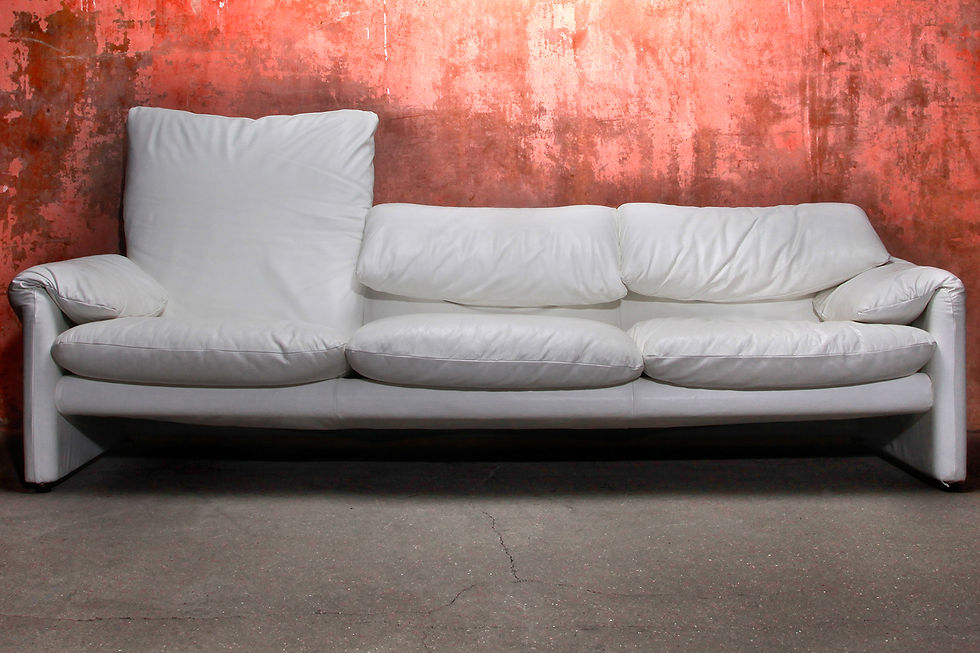 Thumbnail: Cassina Maralunga 3-Seat White Leather Sofa 675 Design By Vico Magistretti