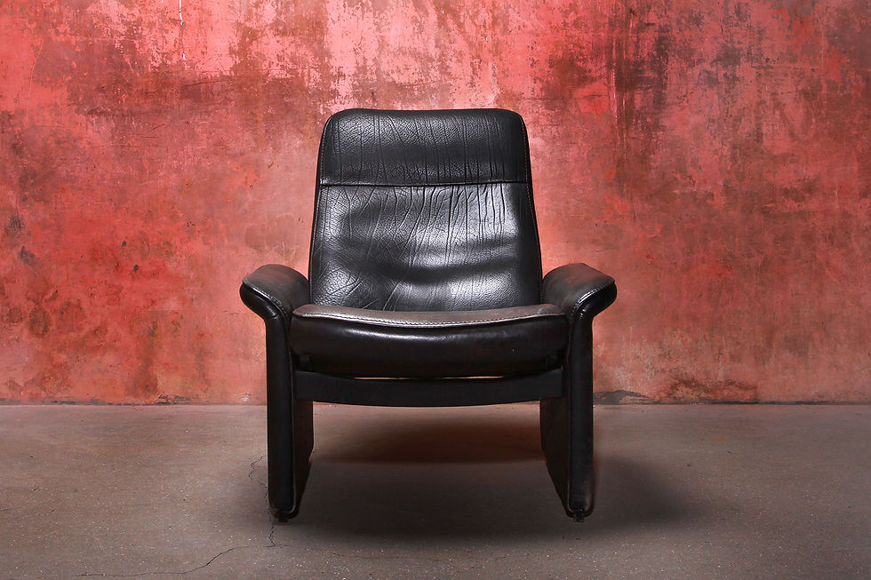 Thumbnail: De Sede DS-50 Black Thick Leather Lounge Chair. With adjustable back, 1970, DS50 De Sede, NardoDaVintage, Leather fauteuil