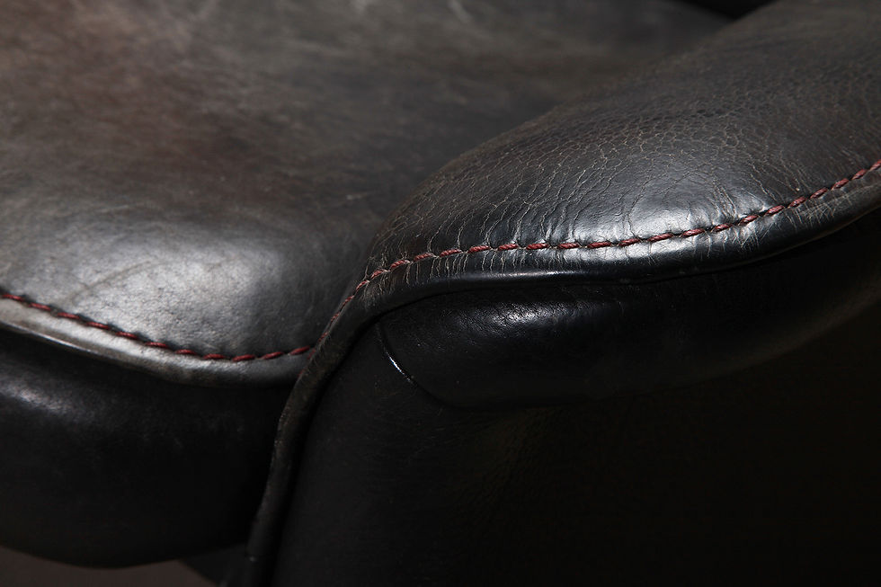 Thumbnail: De Sede DS-50 Black Thick Leather Lounge Chair. With adjustable back, 1970, DS50 De Sede, NardoDaVintage, Leather fauteuil