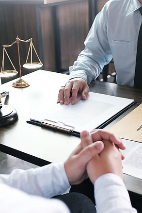 perito-judicial_1038948943.jpg