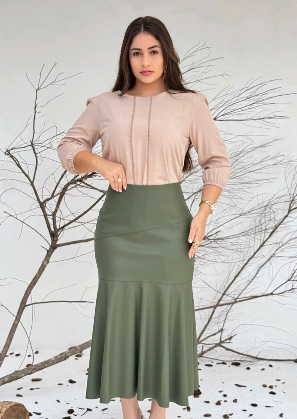 SAIA MIDI COM BABADO TECIDO COURINO