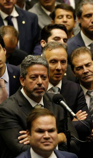 A chantagem inaceitável: como o Centrão e a extrema-direita traem a Democracia e escarnece do povo brasileiro