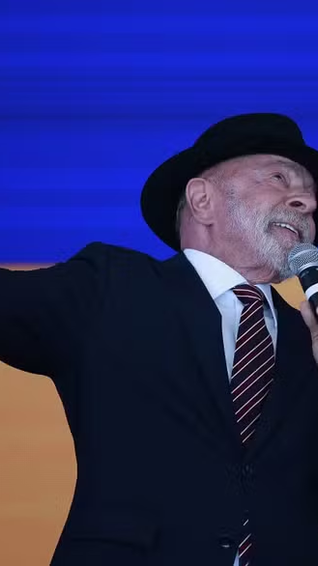 Lula lidera a pesquisa presidencial, embora 51% digam que ele não merece mais quatro anos