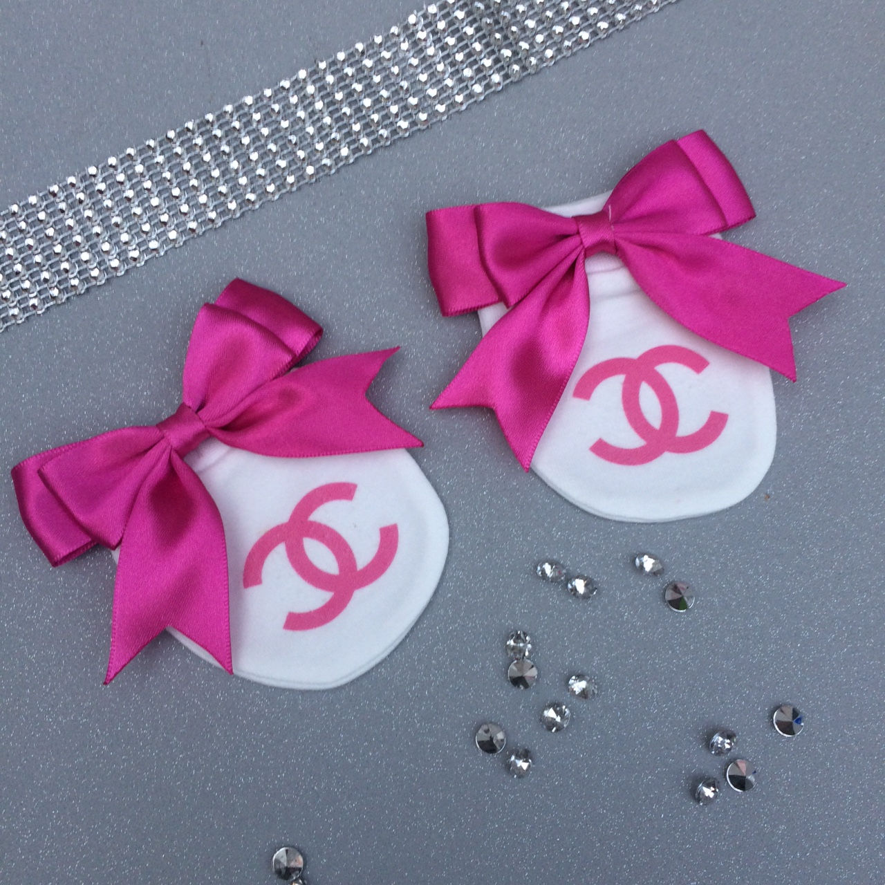 Baby Mittens with Bows and Logo