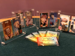 SEVENTEEN trade card