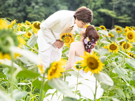 ひまわりに囲まれて♡夏を楽しむロケーションフォト