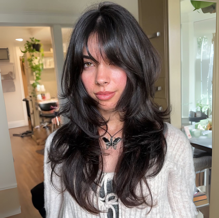 A Atração Principal de 2026: Como as Tendências Capilares Estão Redefinindo a Autoexpressão