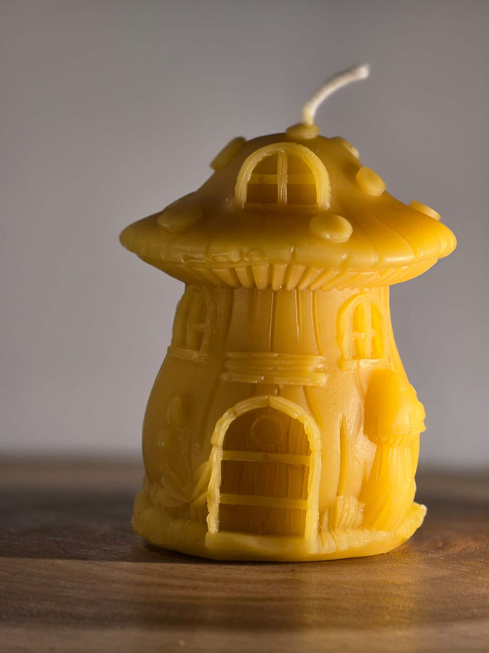 Thumbnail: Toadstool House Candle