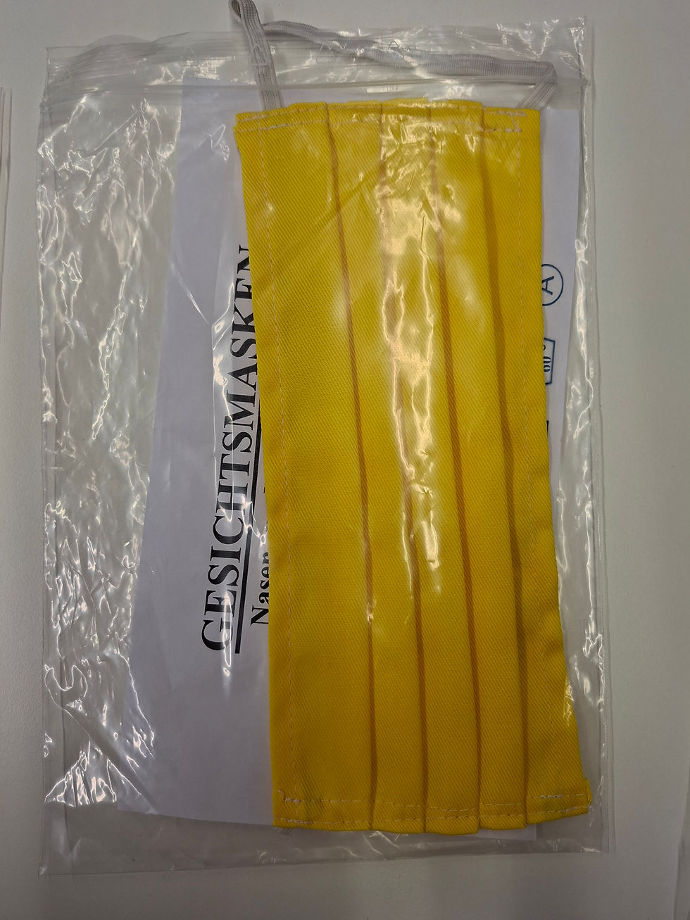 Mundschutz aus Baumwolle Farbe gelb