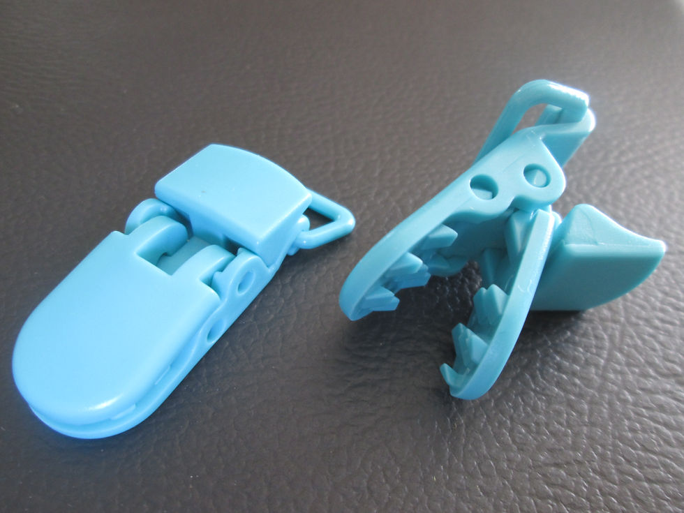 Thumbnail: suspender clip - 43 x 25 mm - plastic - 5 colors to choose from