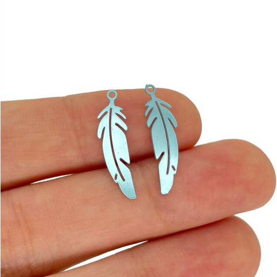 Miniatura: 4 estampes plumes - 22 x 6 mm - acier inoxydable coloré  - 14 coloris