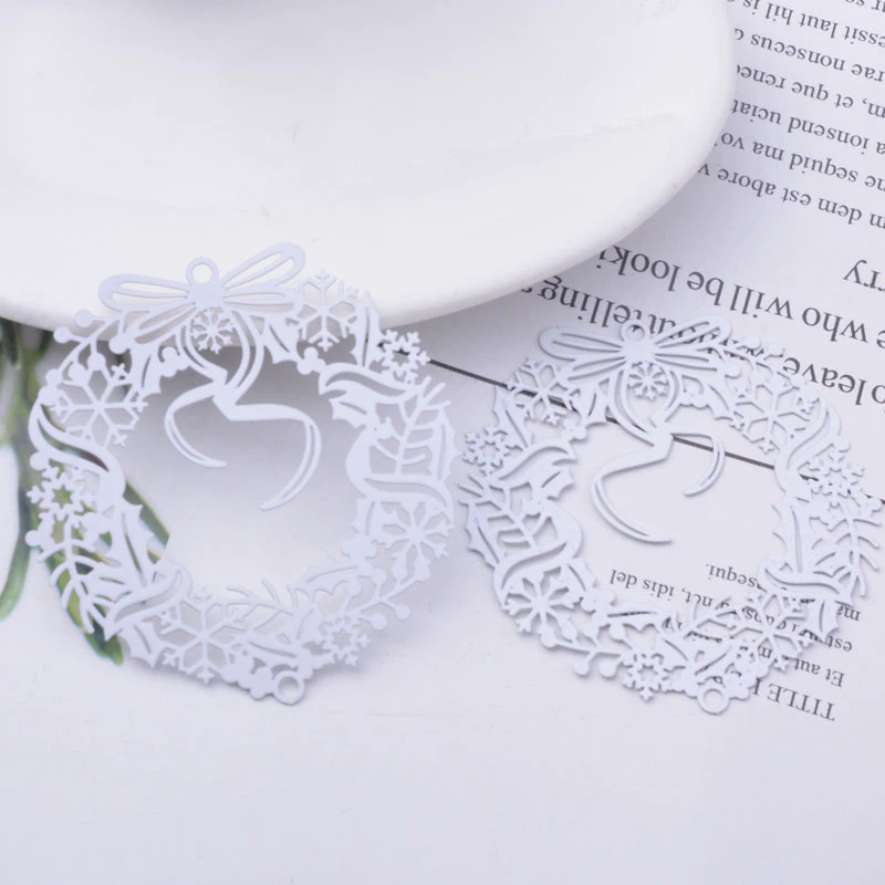 Miniatura: 2 estampes couronne de noël -  49 x 46 mm - 10 coloris - laiton
