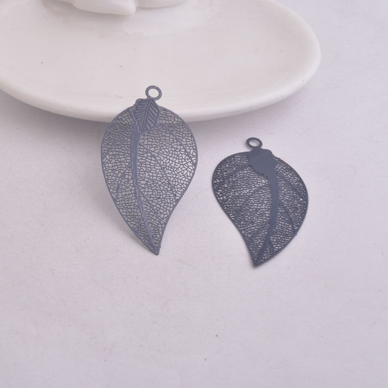 Miniatura: 2 estampes feuilles  - 52 x 28 mm - laiton peint - 11 coloris